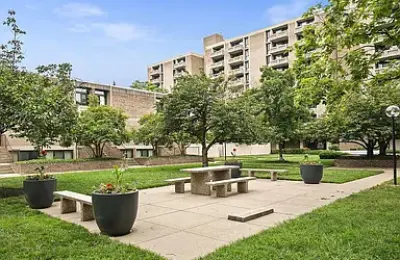 363 N St SW, Washington, DC 20024