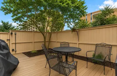 363 N St SW, Washington, DC 20024